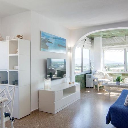 Bright Apartment Steps Away From The Beach Mareny Blau Exterior foto