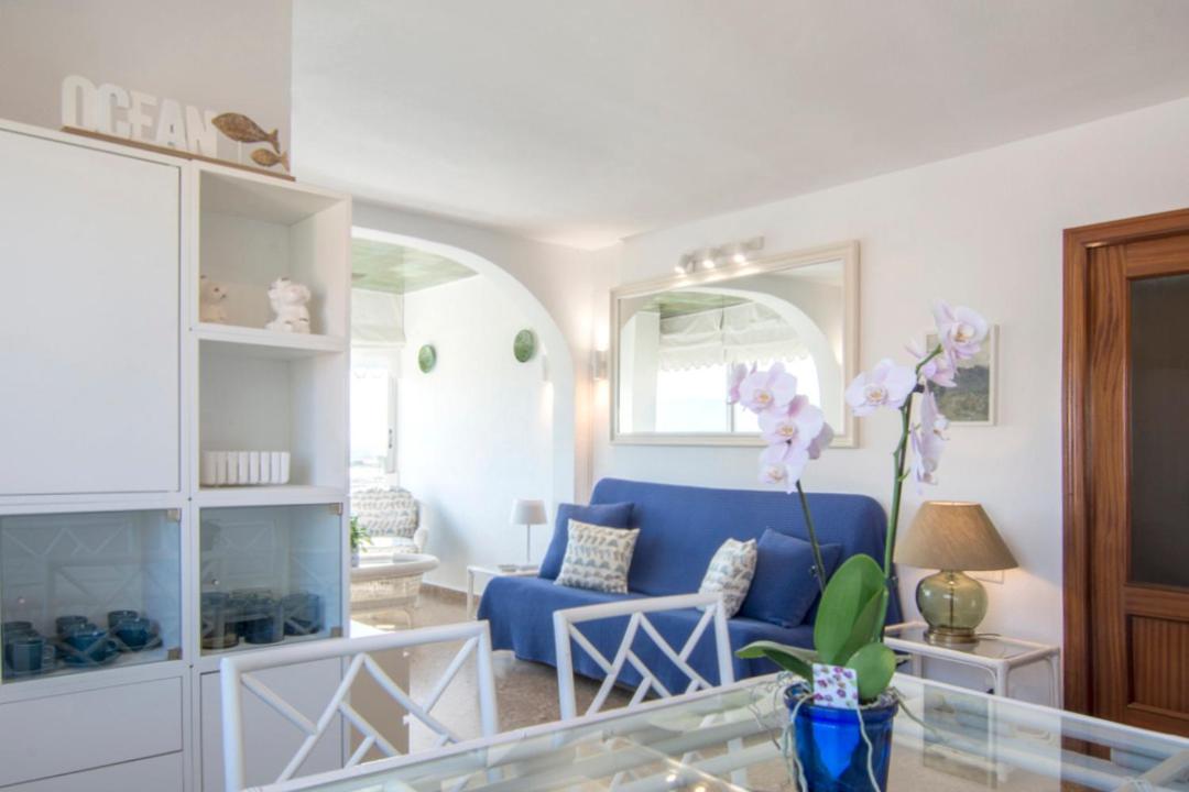 Bright Apartment Steps Away From The Beach Mareny Blau Exterior foto