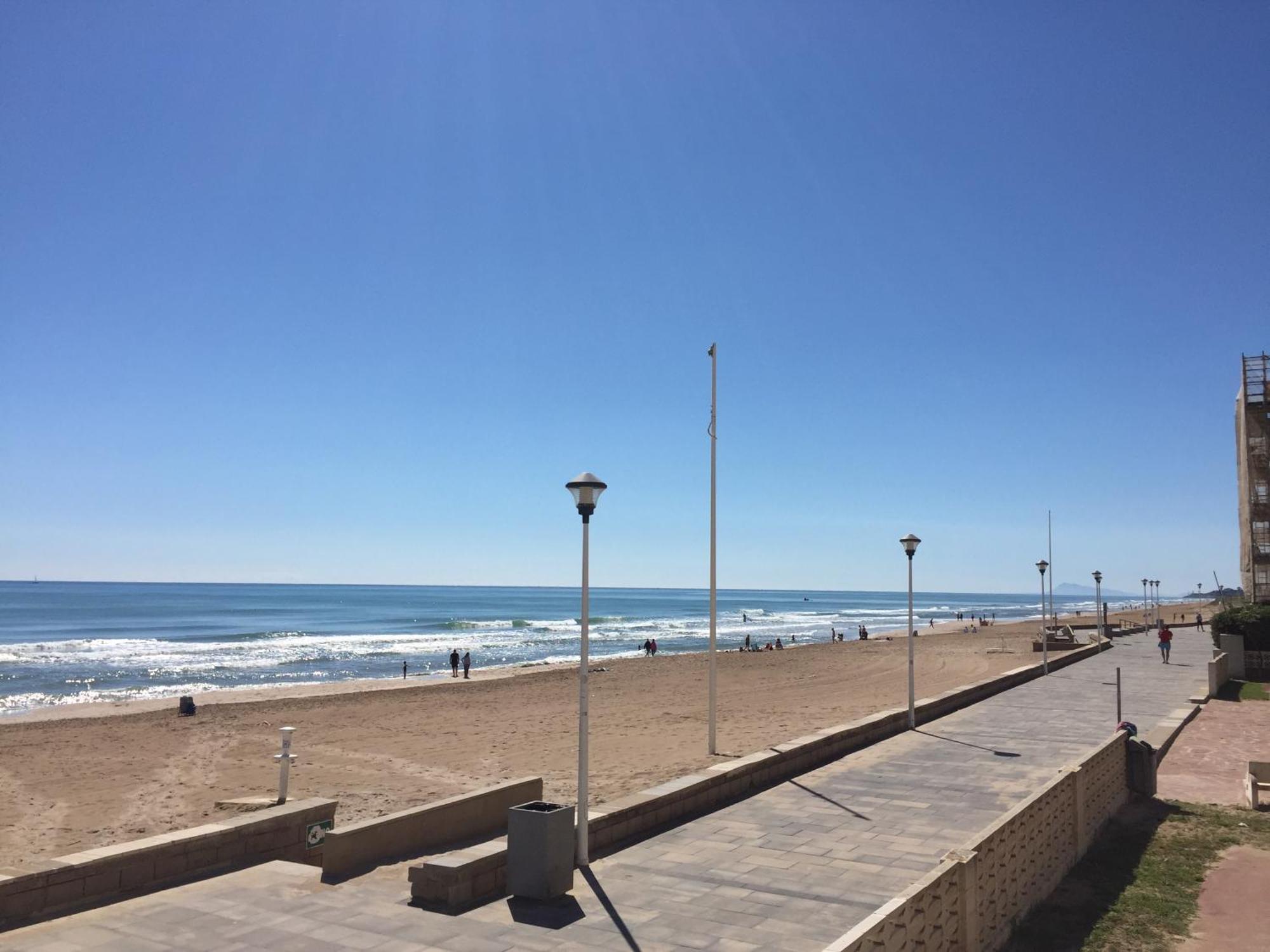 Bright Apartment Steps Away From The Beach Mareny Blau Exterior foto